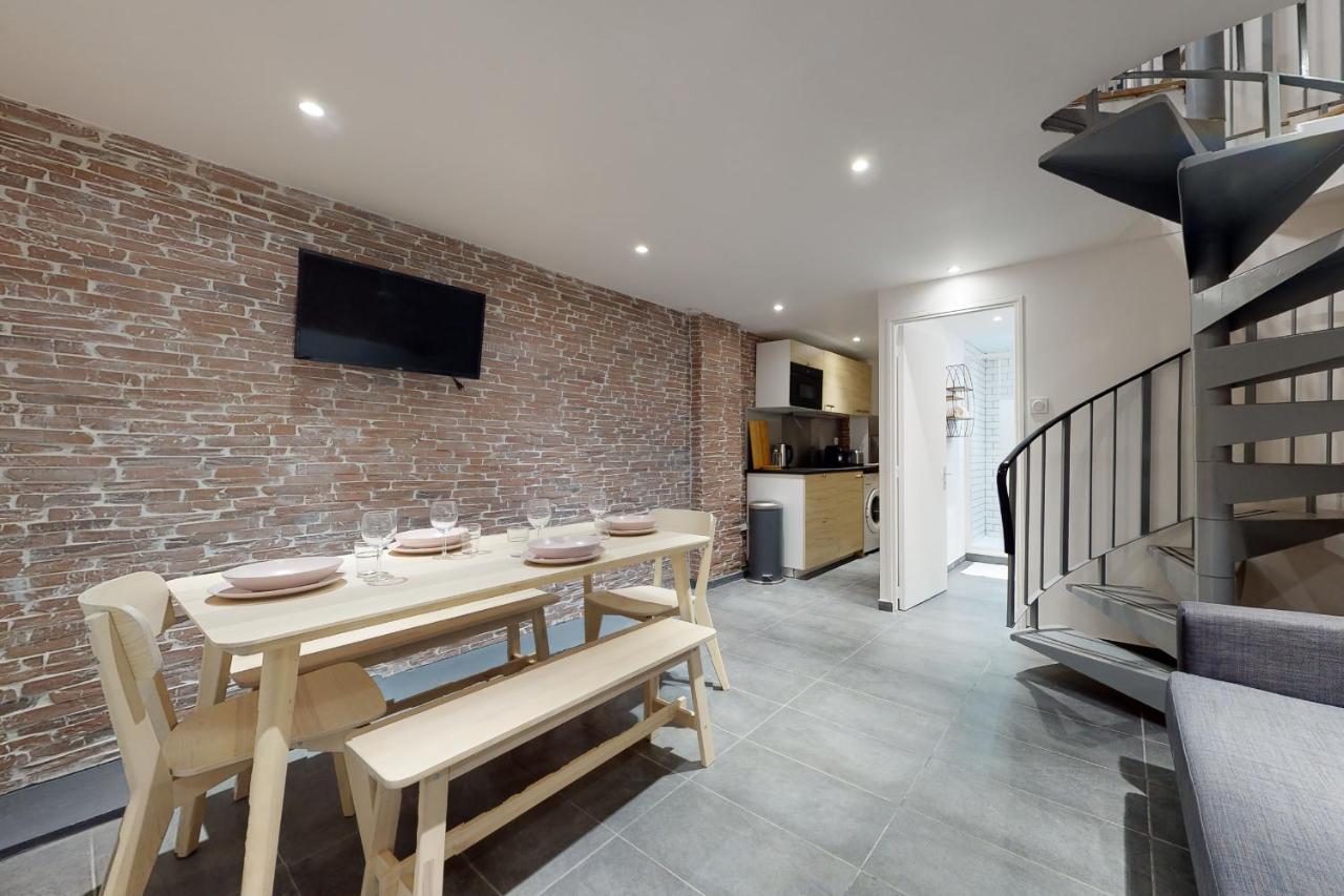 Superbe Loft Avec Patio - Tour Eiffel Appartement *
